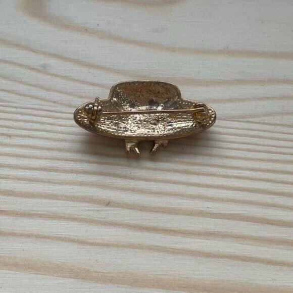 Red Hat Society Purple Bow Bejeweled Metal Brooch Pin - Picture 2 of 3